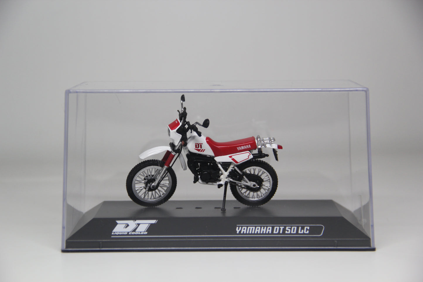 YAMAHA DT 50 LC White and Red