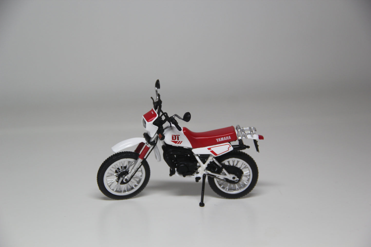 YAMAHA DT 50 LC White and Red