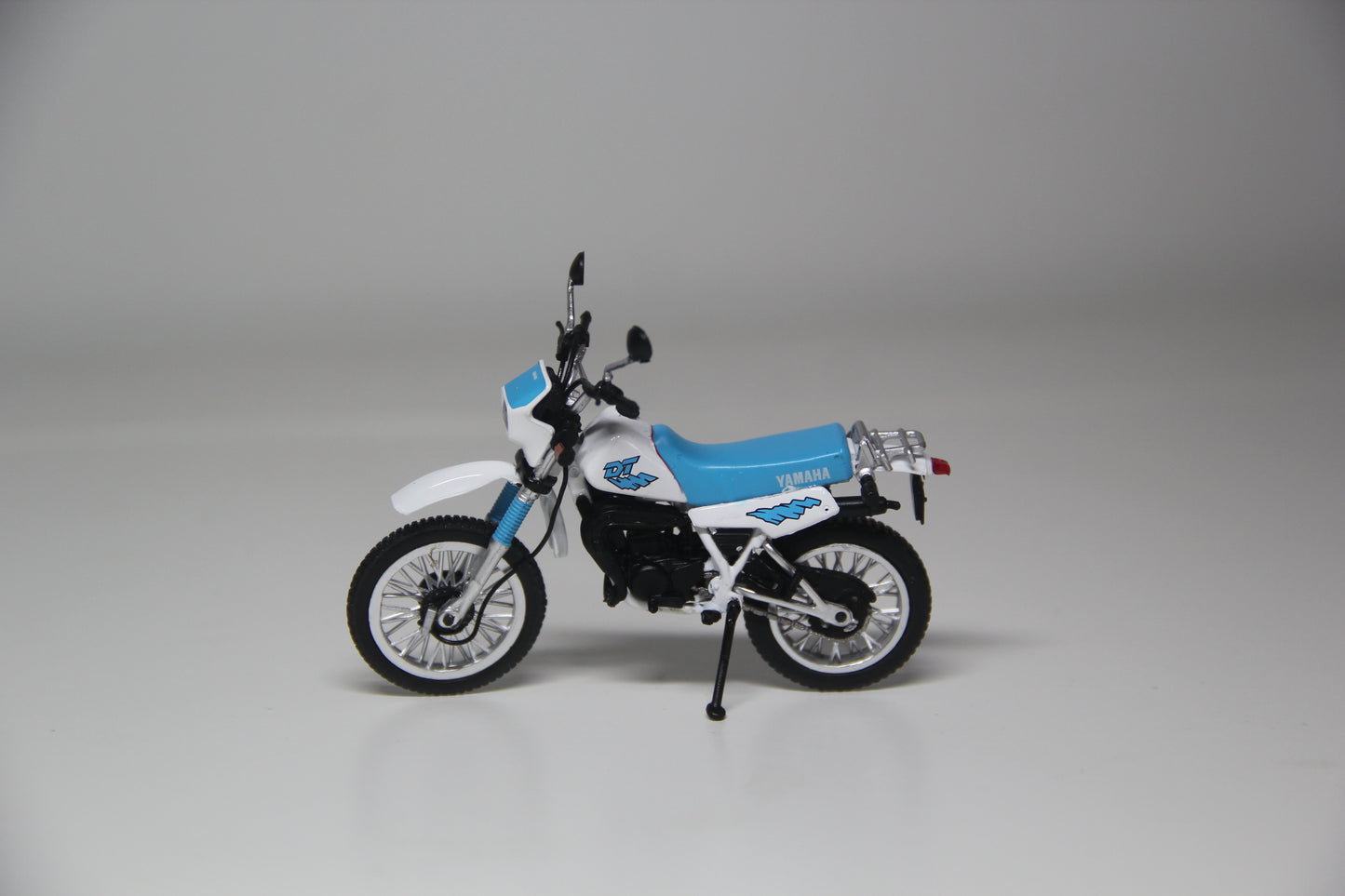 YAMAHA DT 50 LC White and Blue
