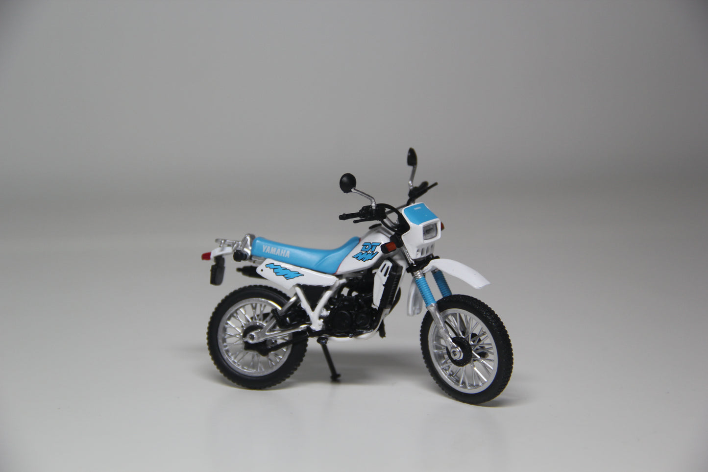YAMAHA DT 50 LC White and Blue