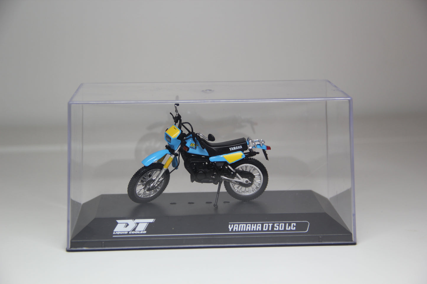 YAMAHA DT 50 LC Light Blue and Yellow