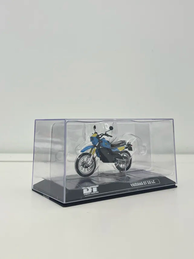 YAMAHA DT 50 LC Light Blue and Yellow